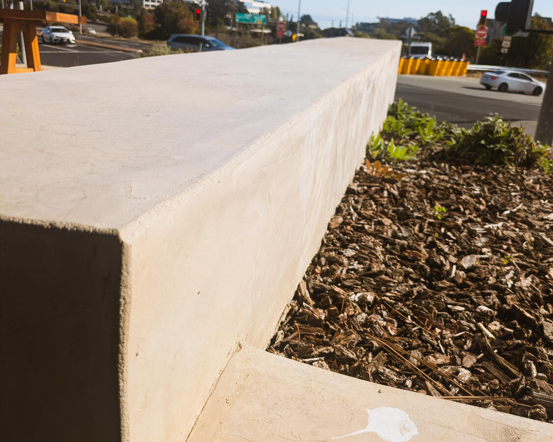 Smooth Finish Seat Wall